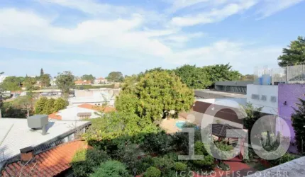EXCELENTE SOBRADO - LOCALIZAÇÃO PRIVILEGIADA