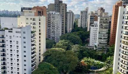 EXCELENTE APTO - ANDAR ALTO - VARANDA - LAZER - LOCALIZAÇÃO PRIVILEGIADA