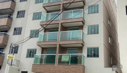 EXCELENTE APARTAMENTO 2 QUARTOS COM ELEVADOR BOM JARDIM FRENTRE A PRAÇA