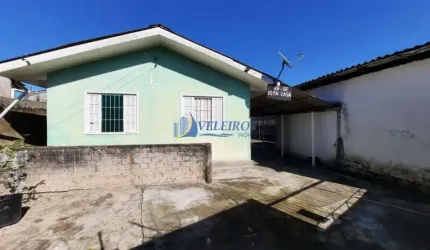 Casa com 3 quartos à venda na Rua Aníbal Dias Paiva, 255, Jardim Araçá, Paranaguá por R$ 450.000