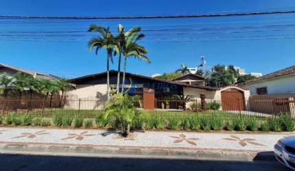 Casa com 5 quartos à venda na Rua Alexandre Busquet, 10, Palmital, Paranaguá por R$ 1.800.000