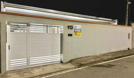 Casa com 2 quartos à venda no Jardim Iguaçu, Paranaguá  por R$ 319.000