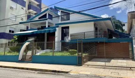 Excelente casa localizada no Bairro Nossa Senhora de Lourdes na cidade de Santa