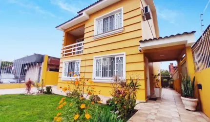 Excelente casa localizada no Bairro Medianeira na cidade de Santa Maria -RS