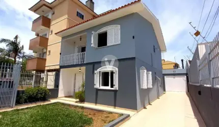 Linda casa com piscina!