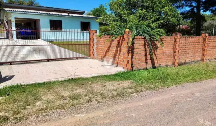 Casa em Itaara com 1.600m2 de terreno.