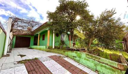 Casa ampla, para locação e venda no Bairro Sagado Filho.