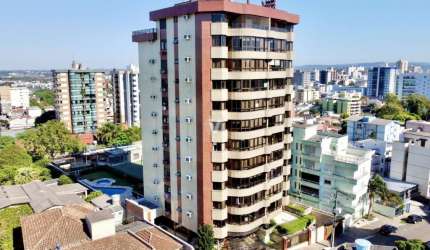 Apartamento amplo e de alto padrão, com localização privilegiada no Bairro Media
