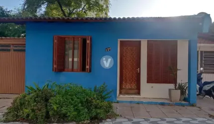 Casa com piscina  em Condomínio fechado e familiar