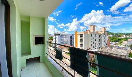 Excelente apartamento de um dormitório todo mobiliado.