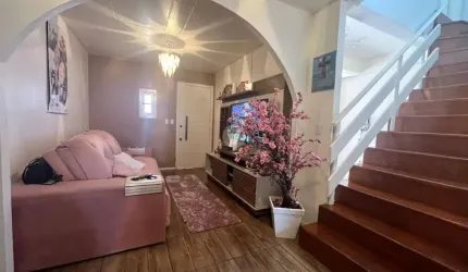 Casa com 3 dormitórios na Tancredo Neves