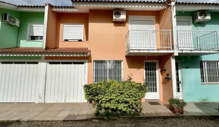 Casa em condomínio fechado, no bairro parque pinheiro!