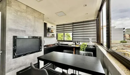 Cobertura Duplex no bairro Dores. 4 dormitórios, suíte com closet e banheira de
