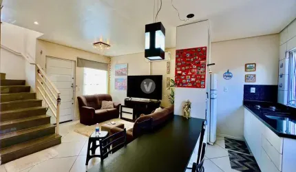 Sobrado residencial com 3 dormitórios sacada e vaga de garagem.