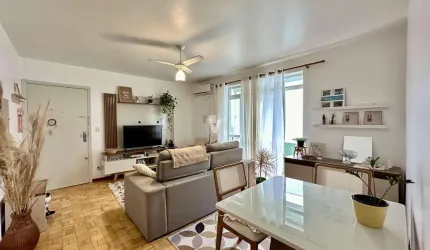 Apartamento central, amplo!