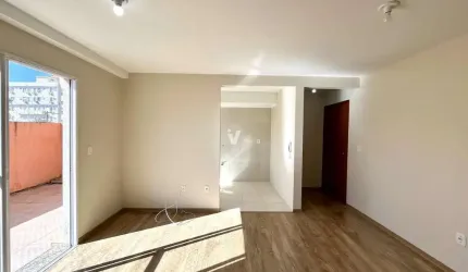 Apartamento com 2 dormitórios com terraço no Centro!