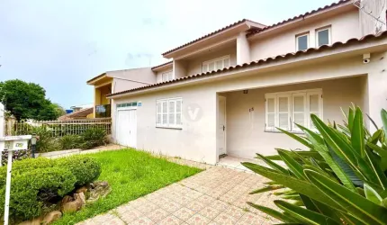 Casa ampla, bem distribuída, 3 dormitórios!