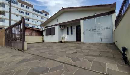 Casa 3 dormitórios em Camobi
