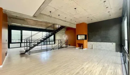 Oportunidade Única! Sobrado Moderno na Região Central de Santa Maria