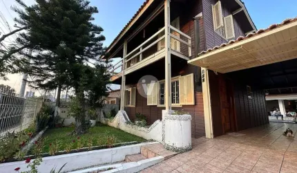 Casa a venda de 4 dormitórios, suite no bairro medianeira.