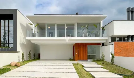 Casa Nova no Parque das Oliveiras