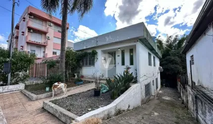 Casa ampla central, perfeita para ponto comercial
