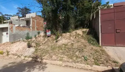 Terreno em Lagoa Santa no bairro Portal do Sol.