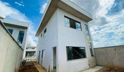 Casa em Lagoa Santa no bairro Várzea