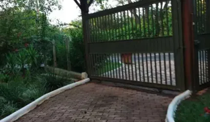 Casa com 4 dormitórios à venda, 650 m² por R$ 2.950.000,00 - Condomínio Quintas da Lagoa - Lagoa Santa/MG