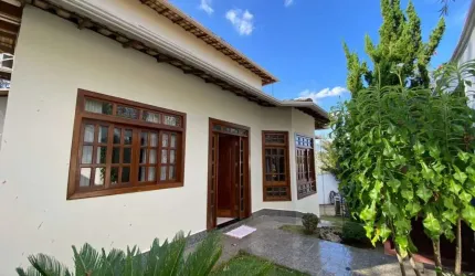Casa em Lagoa Santa no condomínio Village do Gramado