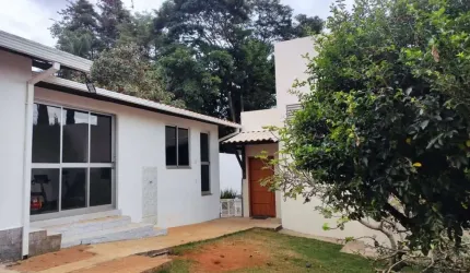 Casa no condomínio Vilage do gramado