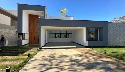 Casa no Condomínio Victória Golf