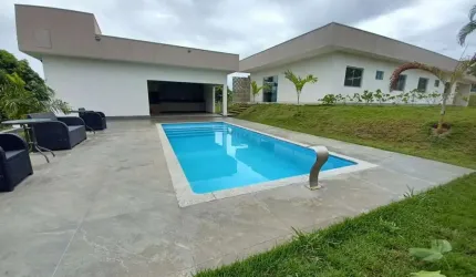 *Casa em condominio fechado próximo de Lagoa Santa