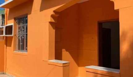 Casa com 2 quartos para alugar na Rua Tenente Araquem Batista, Penha, Rio de Janeiro, 61 m2 por R$ 1.800