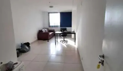 Sala comercial à venda na Rua Doutor Nilo Peçanha, Centro, São Gonçalo, 40 m2 por R$ 130.000