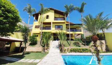 Cond. Arujá 5 - Vendo/Alugo Belíssima Casa de Alto Padrão Semimobiliada 900m² AC
