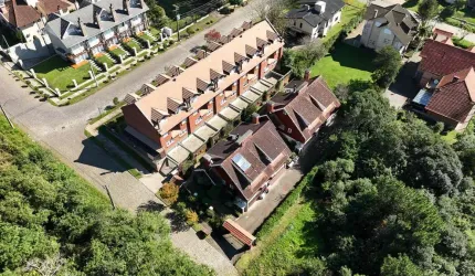 Casa para Venda no bairro Vila Luiza em Canela, 4 quartos sendo 2 suítes, 2 vagas, 166 m² de área total, 166 m² privativos,