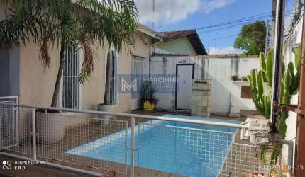 Casa com 2 quartos, 250m², à venda em São José dos Campos, Jardim Motorama