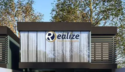 Casa Duplex composto por 3 quartos com Área de Lazer á venda na Praia do Morro, Guarapari-ES - Realize Negócios Imobiliários.