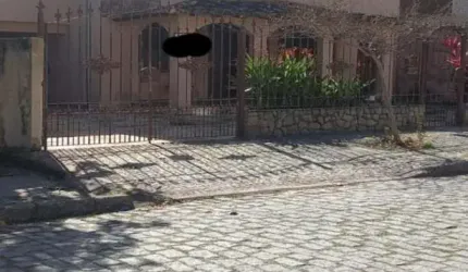 Casa para Venda em Cabo Frio, Passagem, 2 dormitórios, 1 suíte, 2 banheiros, 2 vagas