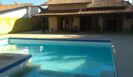 Casa para Venda em Cabo Frio, Ogiva, 2 dormitórios, 2 suítes, 3 banheiros, 2 vagas