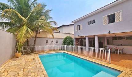Casa Sobrado Padrão em Ribeirão Preto