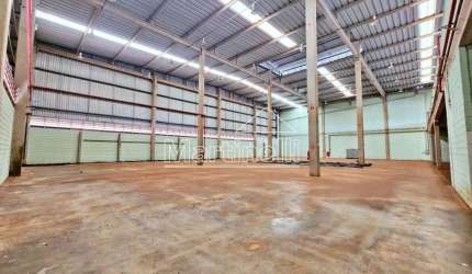 Galpão comercial de 2.700m² de área terreno e 2.700m² de área construída para locação, próximo a Rodovia Anhanguera - Bairro Avelino Alves Palma, Ribeirão Preto/SP.