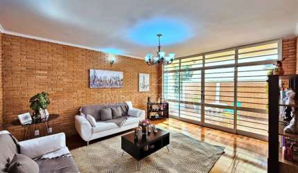 Casa Sobrado Padrão em Ribeirão Preto