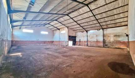 Galpão comercial à venda, próximo à Avenida Saudade - Ribeirão Preto/SP.
