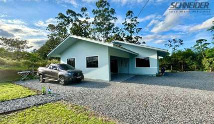 Casa com 3 dormitórios à venda no bairro Pomeranos em Timbó/SC