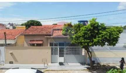 Linda Casa 3/4 próxima à Avenida Abel Cabral - Nova Parnamirim