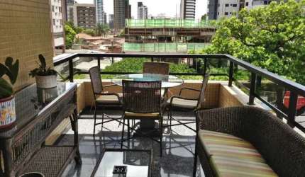 Apartamento 04 Suítes 245M² No Monte SinaI - Petrópolis