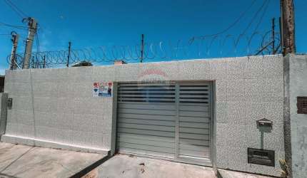 Oferta!! Lida Casa 4/4 com 450m² No Conjunto Ponta Negra