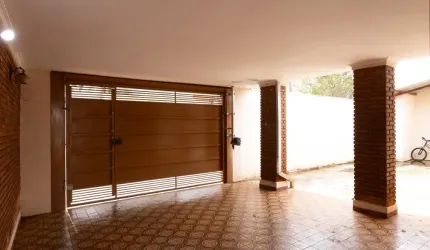 Casa à Venda no Bairro Jardim São Luiz - Ribeirão Preto.